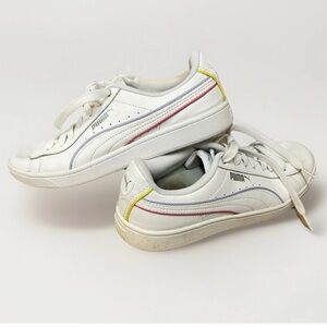 Vintage Puma Sneakers. Womens size 8